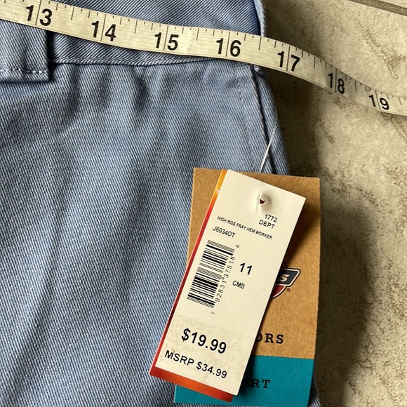 Di lies,Juniors blue short,2front slide pockets,2back pockets,high rise,twill - Picture 14 of 16